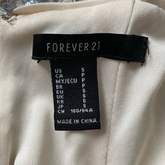 New Year’s Silver sequin mini dress lowcut - Picture 8 of 8